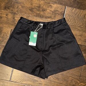 HALARA Women's High Waist Black Shorts